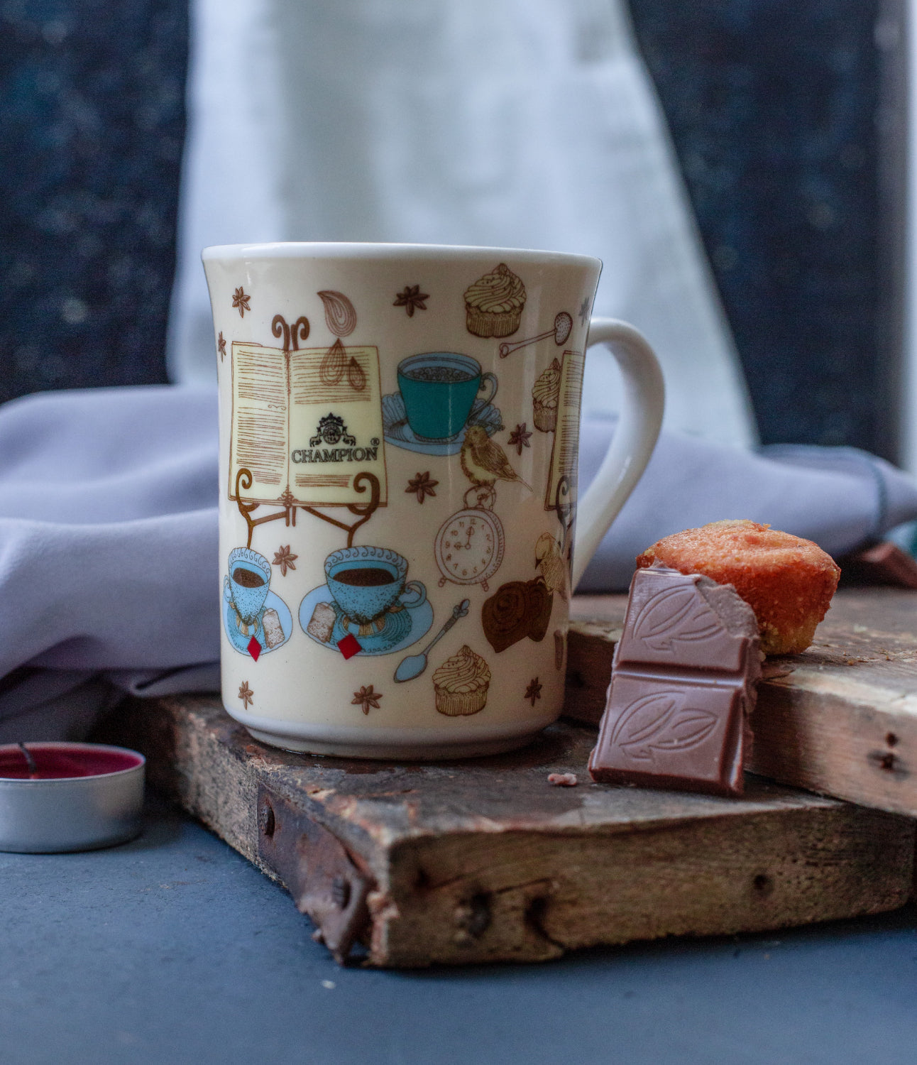 Glasses, Mugs & Bottles